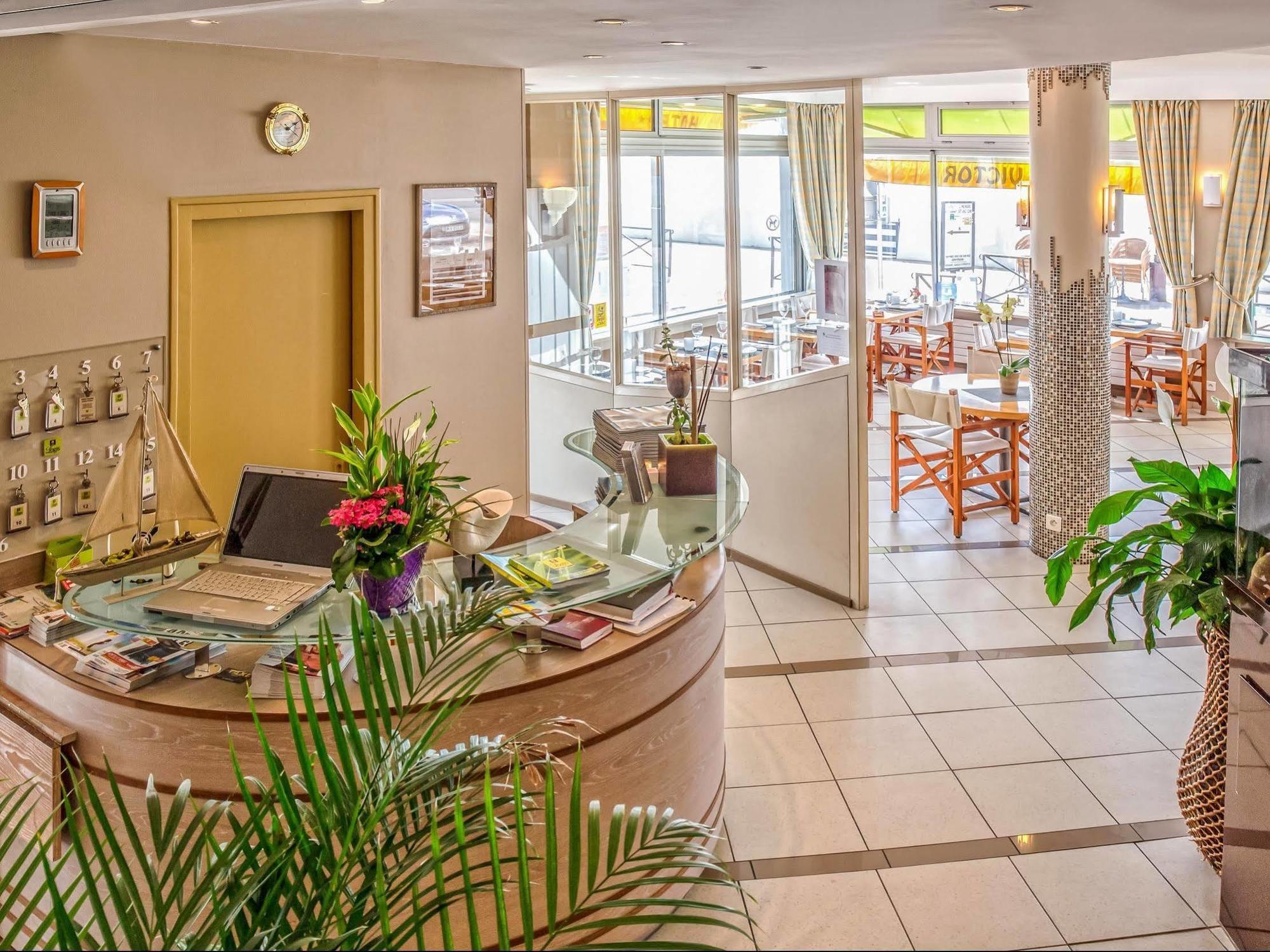 Acadie Saint Victor - Hotel Restaurant - Face Mer - Chatelaillon Plage Eksteriør billede